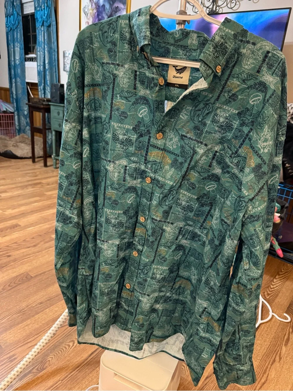 David YiumeGreen Printed Lightweight Men's long sleeve shirts